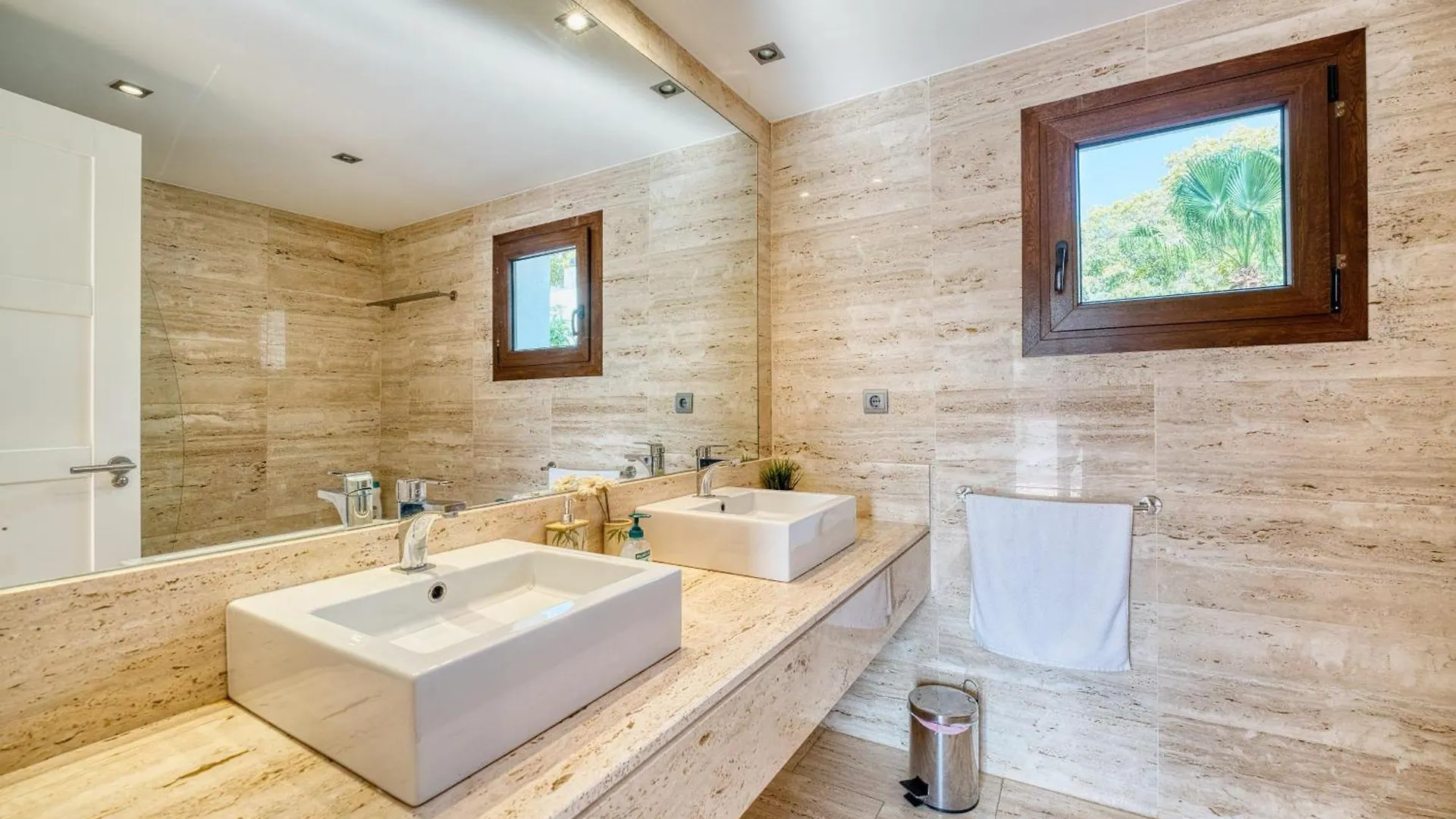 1102 Villa With Pool ,Lounge, Bbq ,Direkt In Марбелья 0*,  Испания