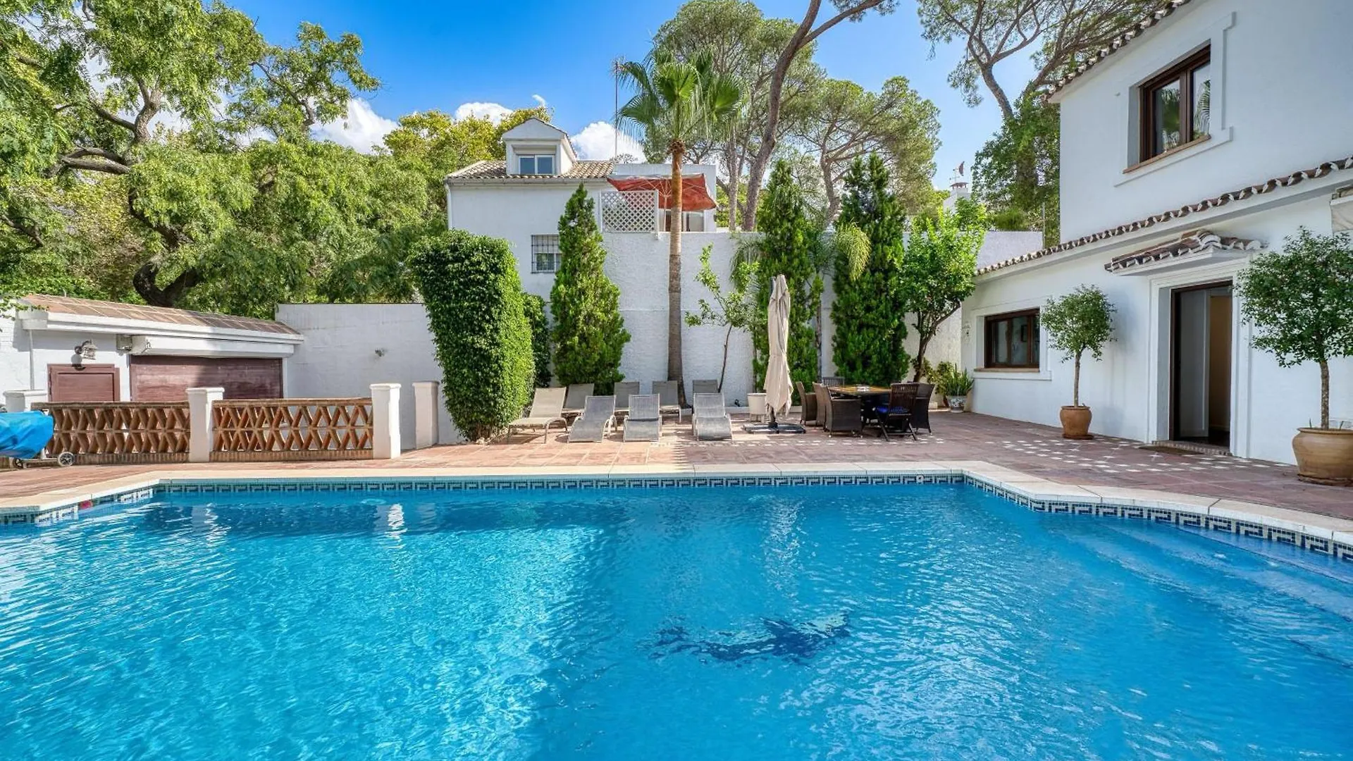 1102 Villa With Pool ,Lounge, Bbq ,Direkt In Marbella